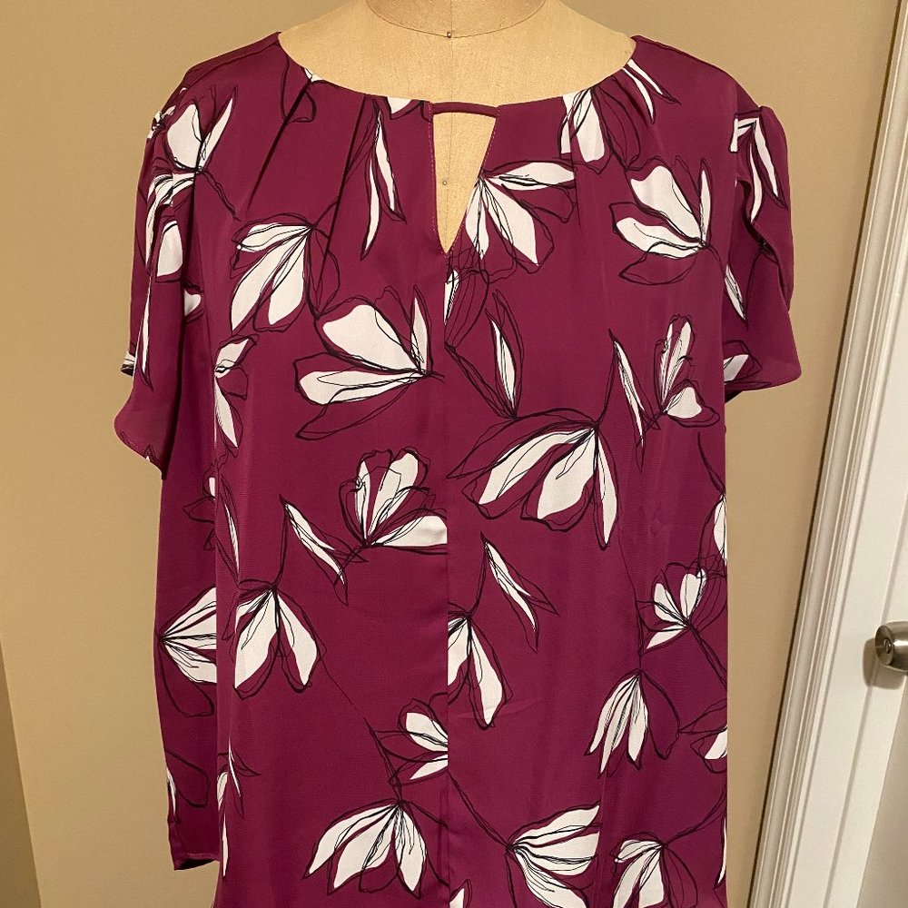 41 Hawthorn Short Sleeve Purple Top Blouse Floral Tulip Sleeve Cut Out Size XXL